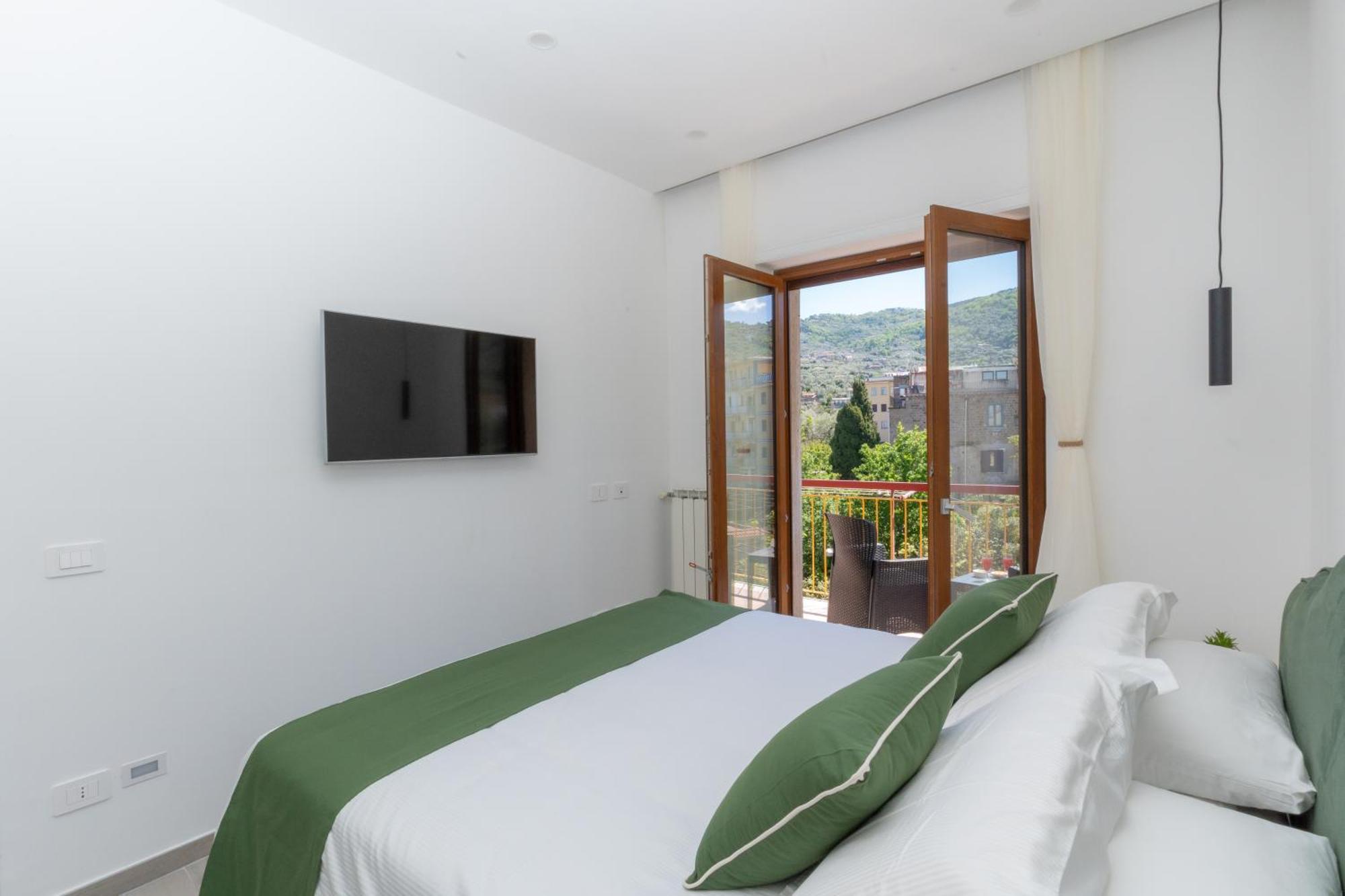 Mifra Suites Sorrento Exterior photo
